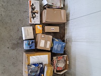 Partij diversen - afbeelding 28 van  32