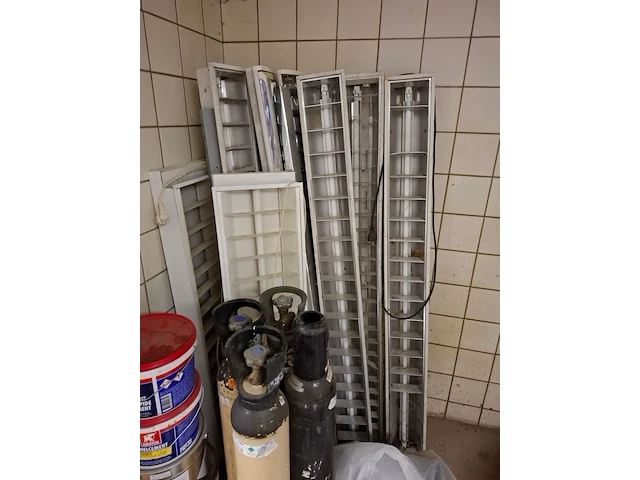 Partij diversen - afbeelding 15 van  17
