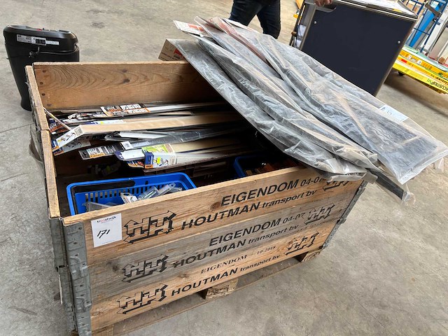 Partij diversen - afbeelding 1 van  8