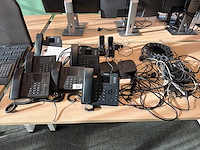 Partij docking stations huistelefoons en kantoor accessoires - afbeelding 1 van  5