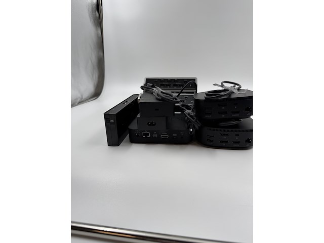 Partij dockingstations, mini pc & netwerk accessoires, o.a. targus, hp, microsoft, minix, zwart/grijs, 2018-2021 - afbeelding 6 van  8