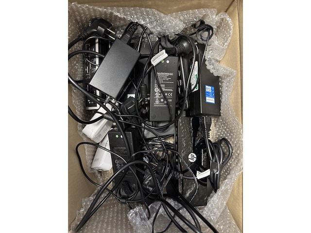 Partij dockingstations, mini pc & netwerk accessoires, o.a. targus, hp, microsoft, minix, zwart/grijs, 2018-2021 - afbeelding 7 van  8