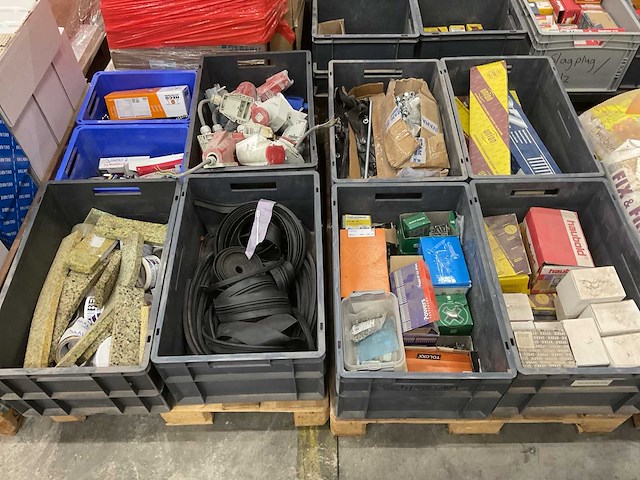 Partij doe-het-zelf & verbouw - afbeelding 1 van  12