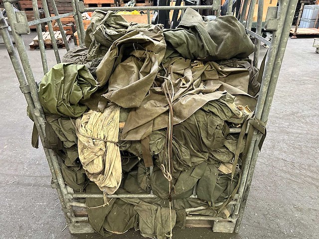 Partij doeken en lakens - afbeelding 2 van  4