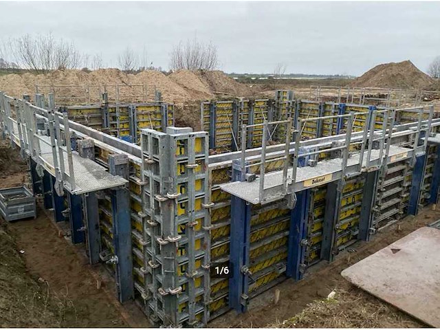 Partij doka framax xlife systeembekisting ca. 298 m² inclusief stortsteiger, klemmen en hijsmiddelen - afbeelding 7 van  7