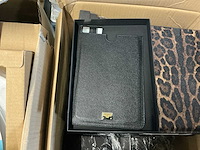 Partij dolce & gabbana tablet hoezen (38x) - afbeelding 4 van  8