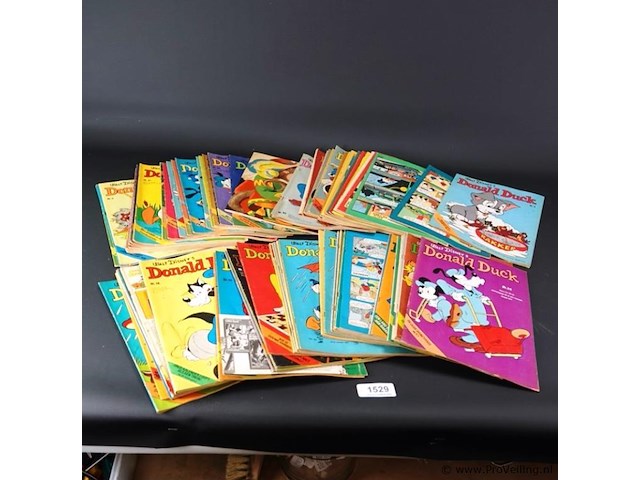 Partij donald ducks. jaren 70 - afbeelding 1 van  5