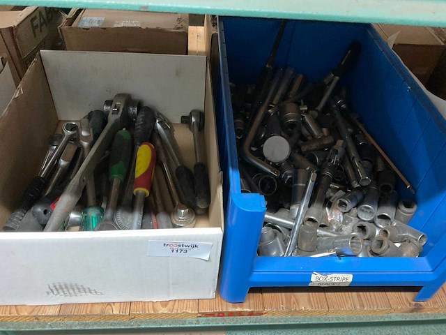Partij doppen en ratels - afbeelding 1 van  3