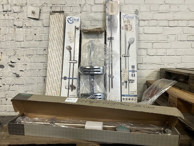 Partij douchesets en badkameraccessoires, w.o. hansgrohe, ideal, scheffer - afbeelding 1 van  9