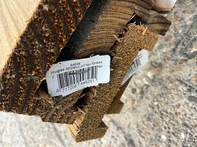 Partij douglas balken en afdeklatten - afbeelding 6 van  6