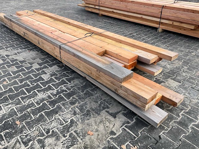 Partij douglas balken - afbeelding 2 van  4