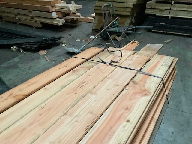 Partij douglas geschaafde tuinplanken - afbeelding 2 van  11
