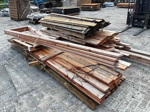 Partij dóuglas & grenen tuinhout - afbeelding 1 van  13