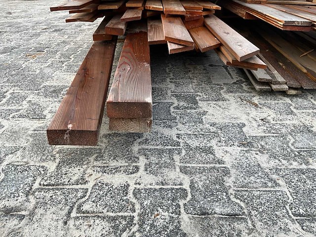 Partij dóuglas & grenen tuinhout - afbeelding 10 van  13