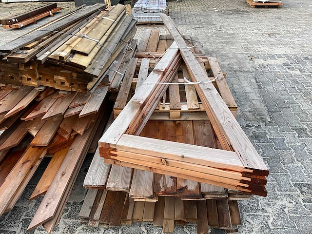 Partij dóuglas & grenen tuinhout - afbeelding 11 van  13