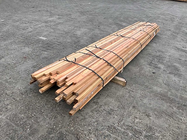 Partij douglas latten 3x3.5x500 cm - afbeelding 2 van  3