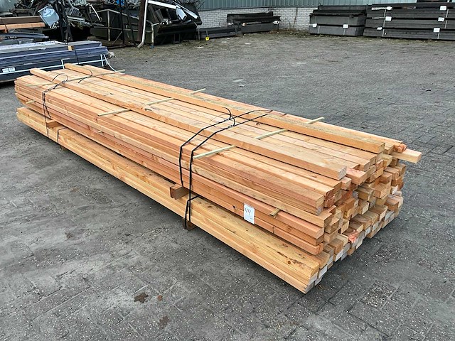 Partij douglas regels 5x7x500 cm (ca. 100x) - afbeelding 1 van  3