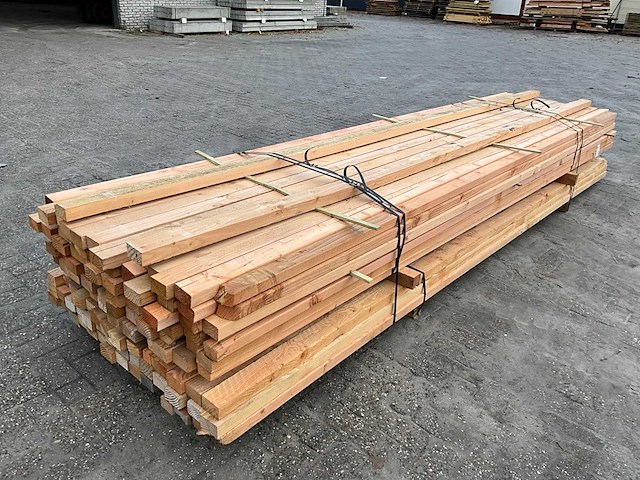 Partij douglas regels 5x7x500 cm (ca. 100x) - afbeelding 2 van  3