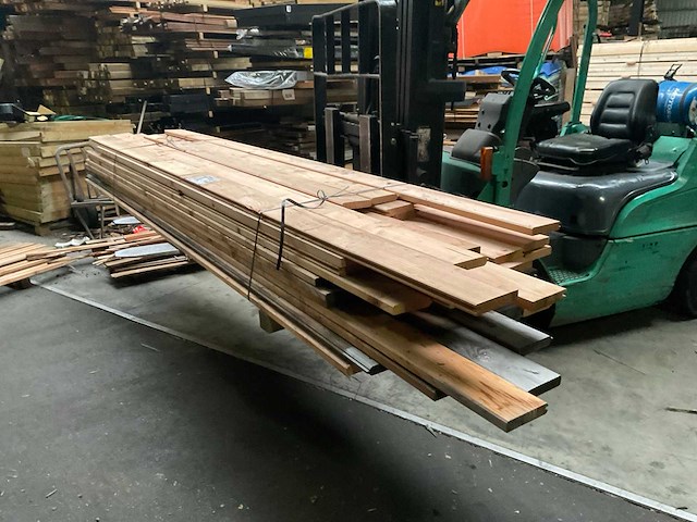 Partij douglas tuinplanken - afbeelding 1 van  7