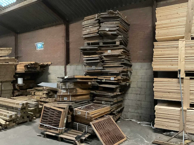 Partij douglas wilgenteenschermen - afbeelding 2 van  3