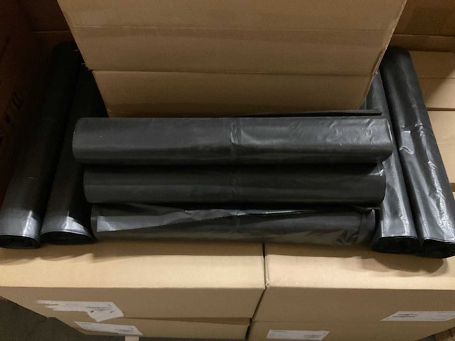 Partij dpe afvalzakken rol 46/22 x 107cm t 42 zwart (150x) - afbeelding 2 van  4