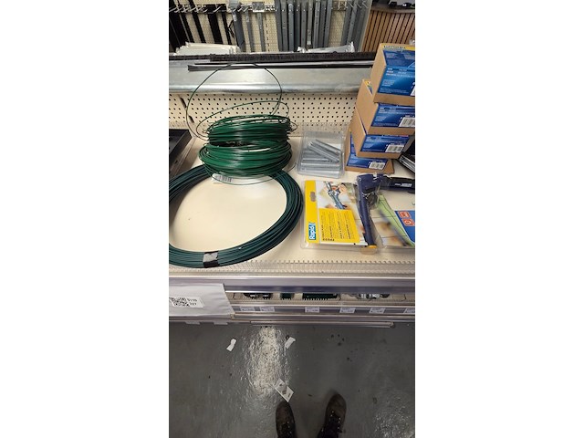 Partij draad en gaasproducten - afbeelding 3 van  6