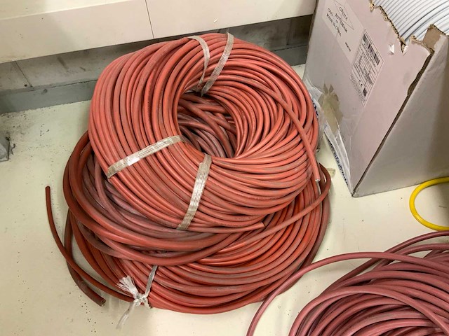 Partij draad en kabel - afbeelding 9 van  12