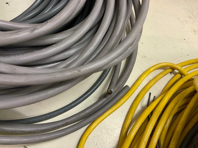 Partij draad en kabel - afbeelding 12 van  12