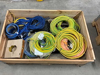 Partij draad en kabels - afbeelding 1 van  4