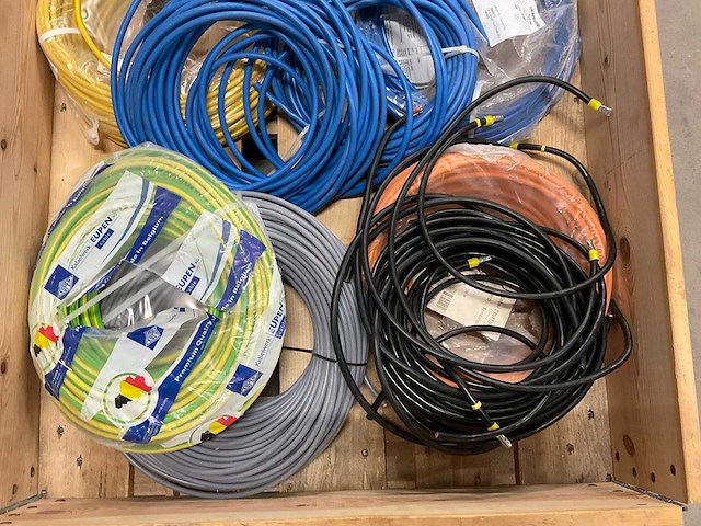 Partij draad en kabels - afbeelding 4 van  4