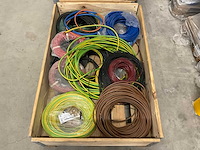 Partij draad en kabels - afbeelding 1 van  4