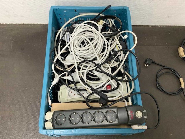 Partij draad, kabels & snoeren - afbeelding 6 van  7