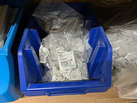 Partij draadkammen, koppelstukjes en afdichtprofielen - afbeelding 4 van  7