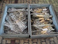 Partij draadspanners, inclusief bakken en pallet - afbeelding 2 van  8