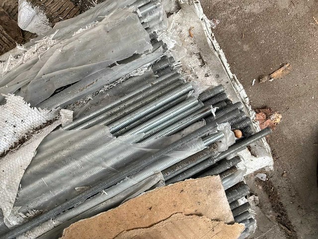 Partij draadstangen - afbeelding 1 van  3