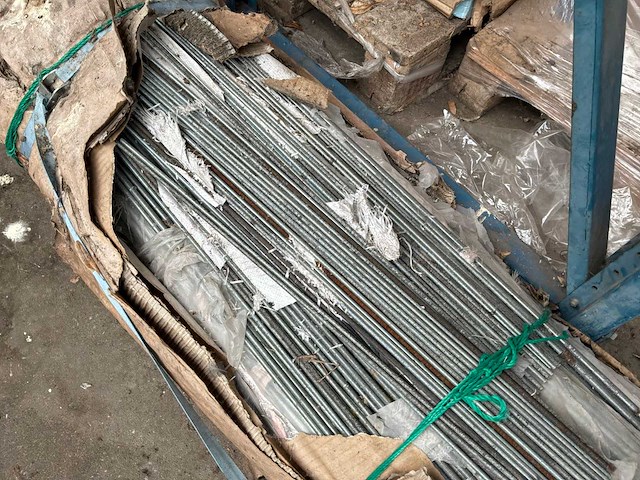 Partij draadstangen - afbeelding 2 van  3