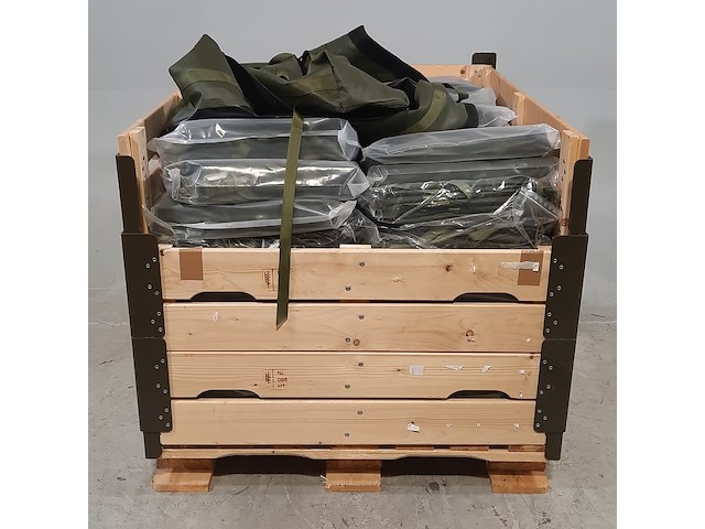 Partij draagtassen t.b.v. tent - afbeelding 1 van  4