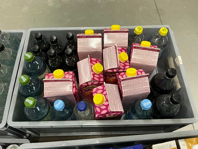 Partij drinken (circa 500stk) - afbeelding 23 van  31