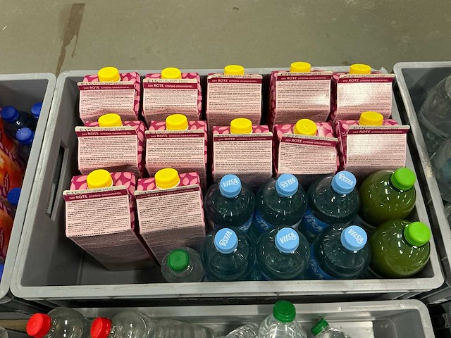 Partij drinken (circa 500stk) - afbeelding 29 van  31