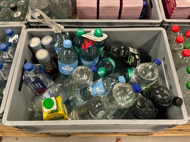 Partij drinken (circa 500stk) - afbeelding 31 van  31