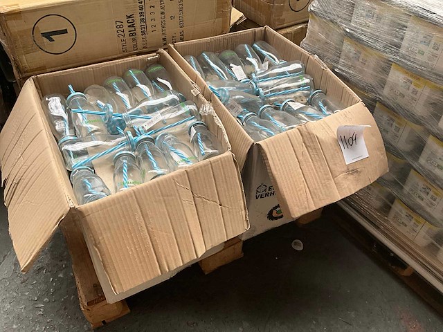 Partij drinkflessen - afbeelding 1 van  5