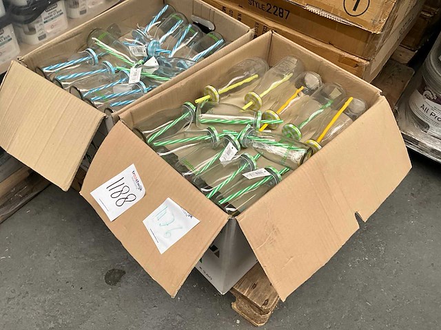 Partij drinkflessen - afbeelding 1 van  6