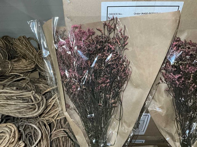 Partij droogbloemen (425x) - afbeelding 2 van  5
