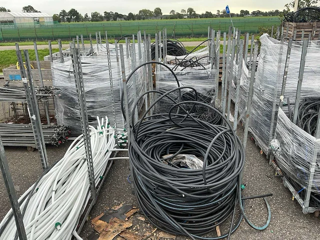 Partij druppelslangen en toebehoren - afbeelding 12 van  18