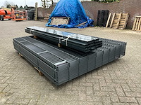 Partij dubbelstaafs hekwerk 203 cm hoog 8 / 6 / 8 met palen - afbeelding 3 van  5