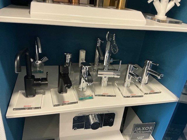 Partij dummy wastafelkranen - afbeelding 4 van  5