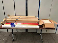 Partij duni tafelkleedrollen en placemats - afbeelding 1 van  8