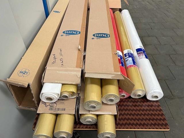 Partij duni tafelkleedrollen en placemats - afbeelding 2 van  8