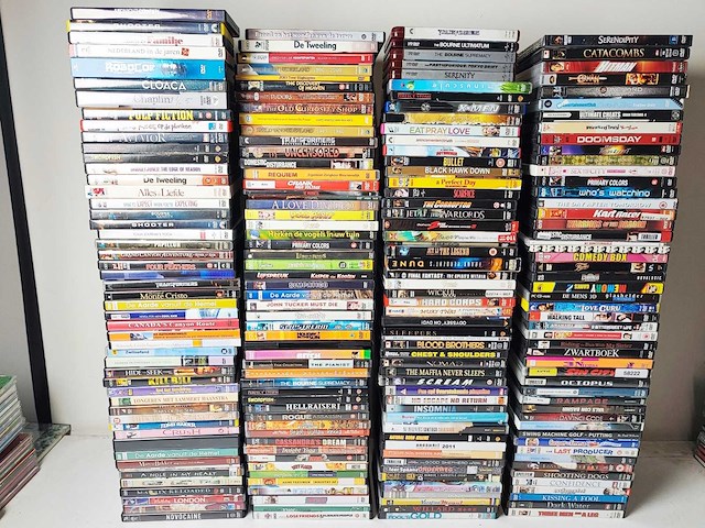 Partij dvd's 200 stuks - afbeelding 1 van  9