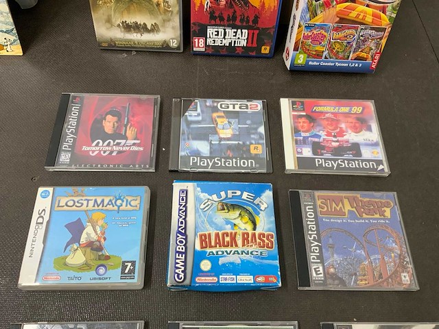 Partij dvd's, cd's, vhs, stripboeken, magazines - afbeelding 5 van  27